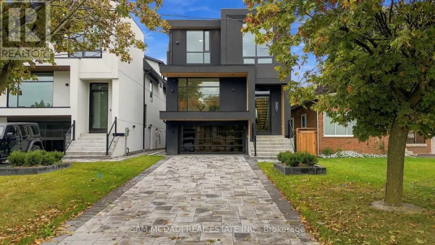 957 HALLIDAY AVENUE, Mississauga (Lakeview), Ontario L5E1P4