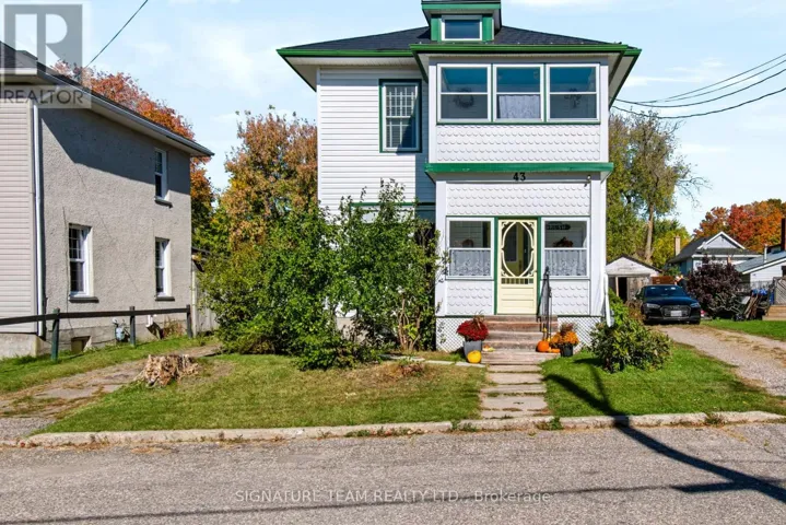 43 BANK STREET S, Renfrew, Ontario K7V2E5