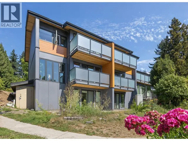 1084 LILLOOET ROAD, North Vancouver, British Columbia V7J2H8