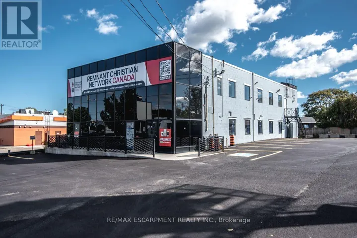 UNIT 1 - 945 UPPER JAMES STREET, Hamilton (Greeningdon), Ontario L9C3A6