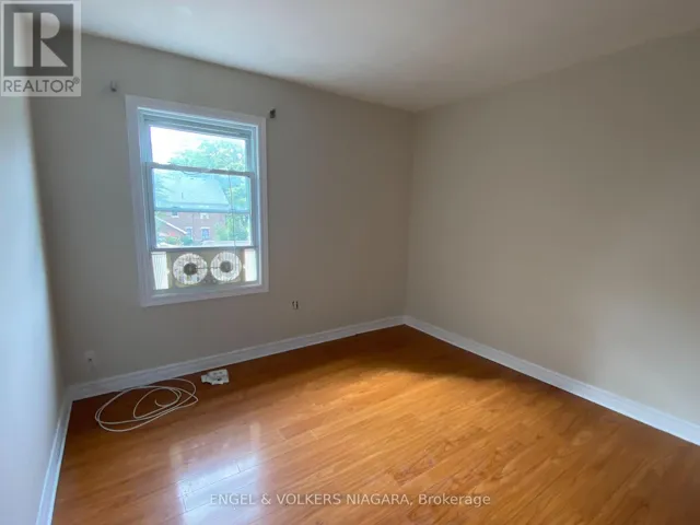 2 - 5006 WILLMOTT STREET, Niagara Falls (Cherrywood), Ontario L2E1Z8