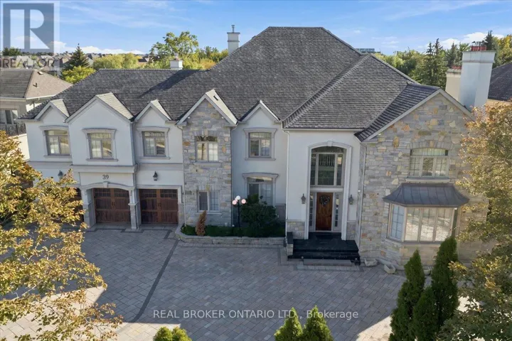 39 DEWBOURNE AVENUE, Richmond Hill (Bayview Hill), Ontario L4B3G9