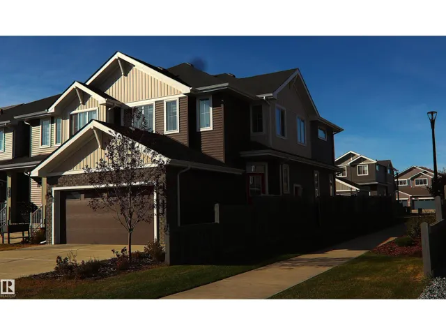 3332 168 ST SW SW, Edmonton, Alberta T6W5M2