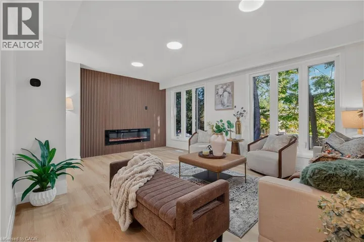 103 DALEGROVE Drive, Kitchener, Ontario N2M2G6
