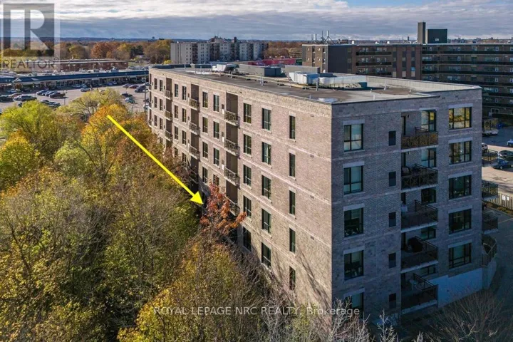 103 - 379 SCOTT STREET, St. Catharines (Vine/Linwell), Ontario L2M3W2