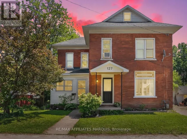 127 BROCKVILLE STREET, Smiths Falls, Ontario K7A3Y7