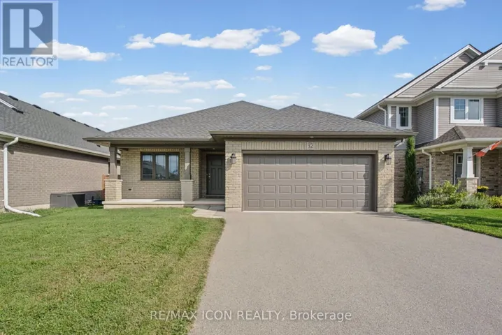 32 FOXTAIL LANE, St. Thomas, Ontario N5R0J2