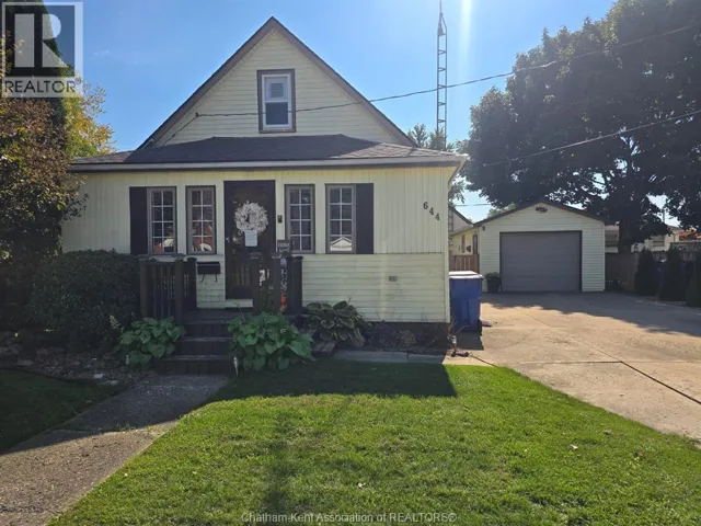 644 WALLACE STREET, Wallaceburg, Ontario N8A1K5