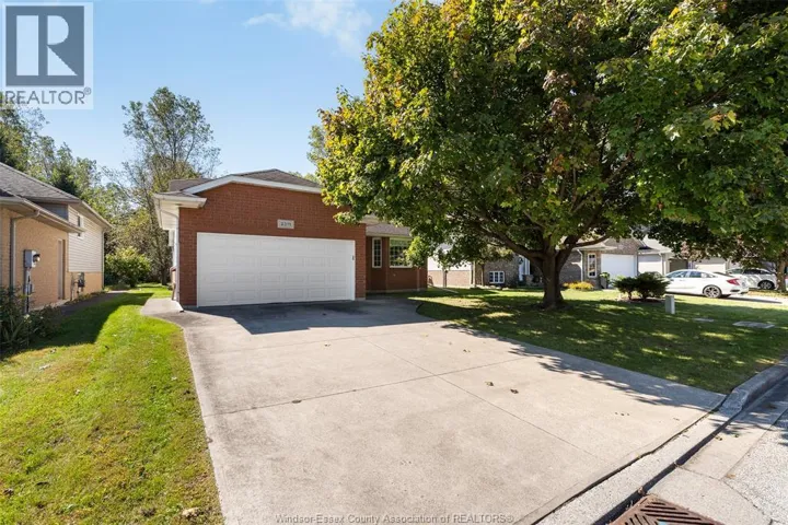 2311 AMY LYNN PARK, Windsor, Ontario N9E4N3