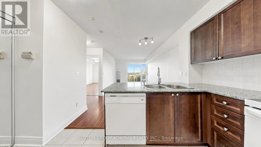 806 - 7 NORTH PARK ROAD, Vaughan (Beverley Glen), Ontario L4J0C9