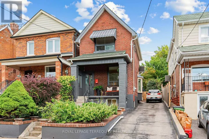 211 BLACKTHORN AVENUE, Toronto (Weston-Pellam Park), Ontario M6N3H7