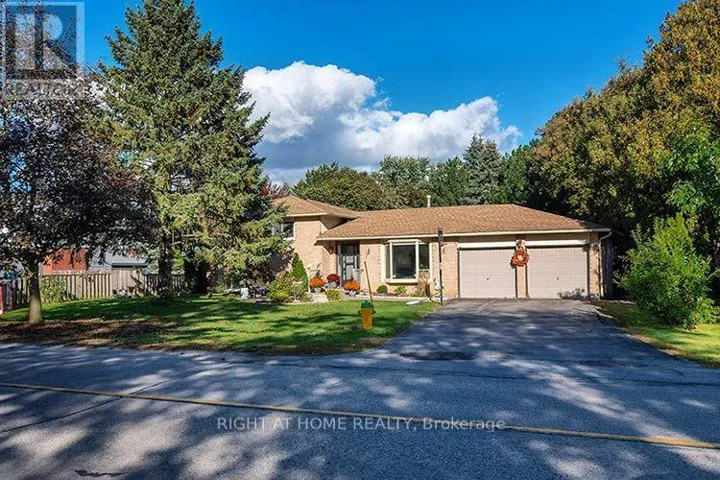 45 CENTENNIAL AVENUE, East Gwillimbury (Holland Landing), Ontario L9N1H1