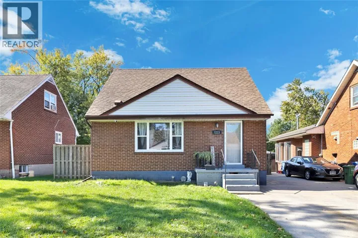 1273 TILSTON DRIVE, Windsor, Ontario N9B3C6