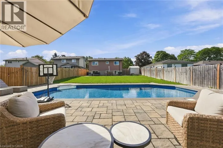 95 CHILTON Drive, Stoney Creek, Ontario L8J1L8