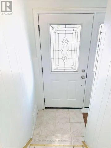 LOWER - 94 WOODFERN DRIVE, Toronto (Ionview), Ontario M1K2L5
