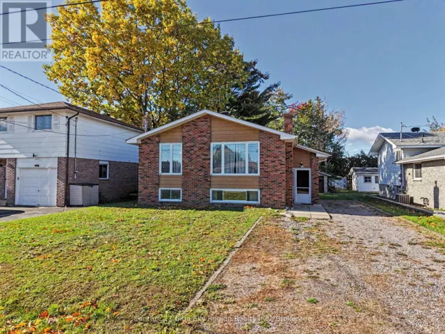 29 BEAVER CRESCENT, North Bay (Ferris), Ontario P1A3N1