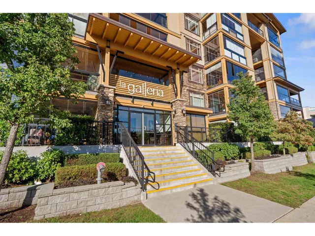208 2860 TRETHEWEY STREET, Abbotsford, British Columbia V2T0G5