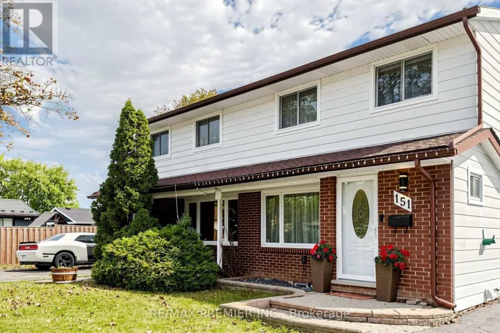 151 MOXLEY COURT, Hamilton (Lisgar), Ontario L8T4S2