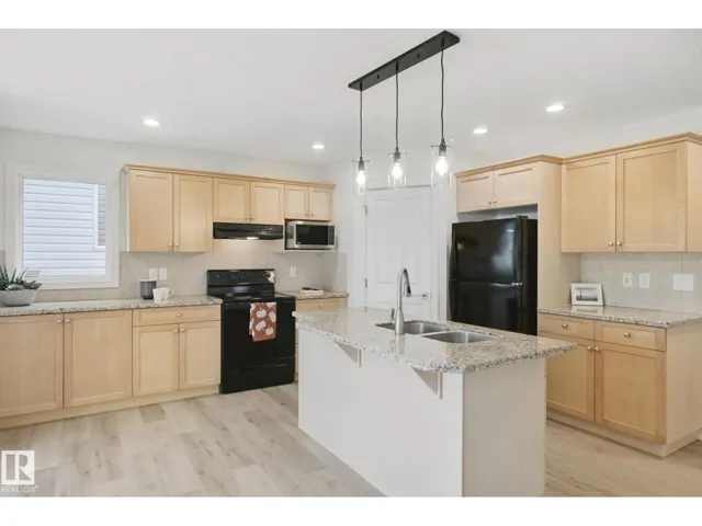 20420 56 AV NW, Edmonton, Alberta T6M0A9