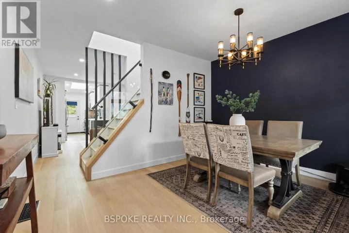 546 MAIN STREET, Toronto (Woodbine-Lumsden), Ontario M4C4Y4