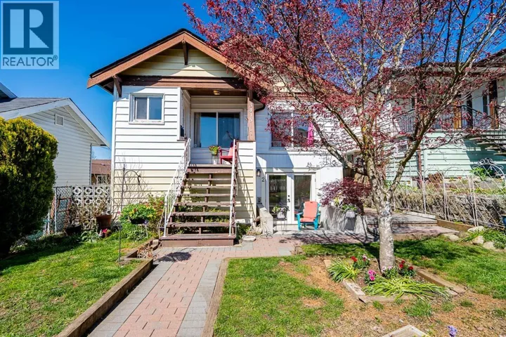 3415 DUNDAS STREET, Vancouver, British Columbia V5K1R9