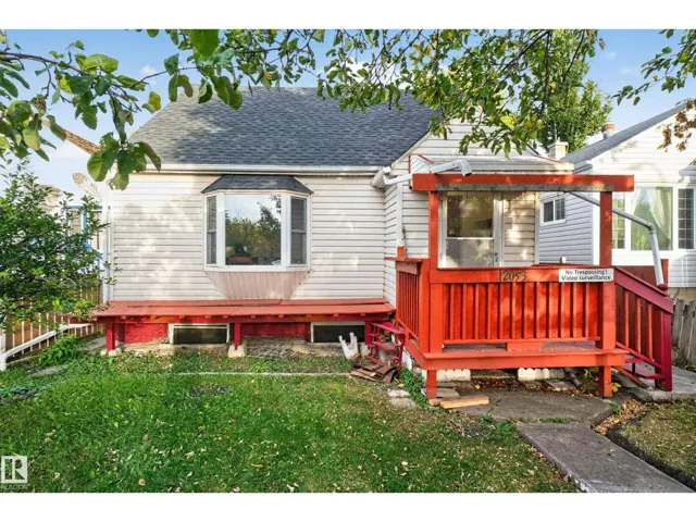 12053 97 ST NW, Edmonton, Alberta T5G1Y8