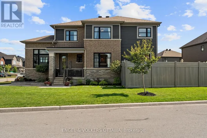 720 COAST CIRCLE, Ottawa, Ontario K4M0N2