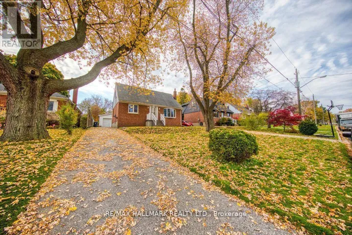 31 GLEN MUIR DRIVE, Toronto (Cliffcrest), Ontario M1M2C6