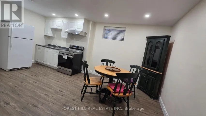 957 SONOMA COURT, Mississauga (East Credit), Ontario L5V2P4