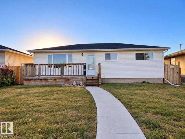 8914 162 ST NW, Edmonton, Alberta T5R2M4