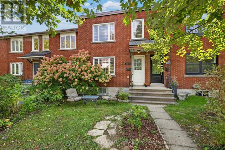 1246 SUMMERVILLE AVENUE, Ottawa, Ontario K1Z8G5