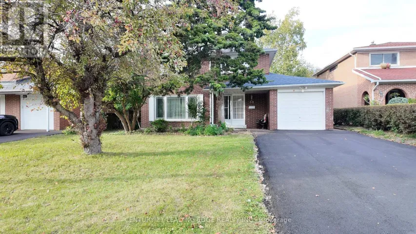 39 WADDINGTON CRESCENT, Toronto (Don Valley Village), Ontario M2J2Z9