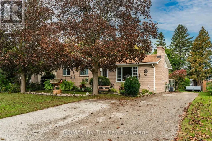 439 FIFTH STREET, Collingwood, Ontario L9Y1Y4