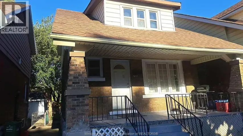 438 RANKIN, Windsor, Ontario N9B2R7
