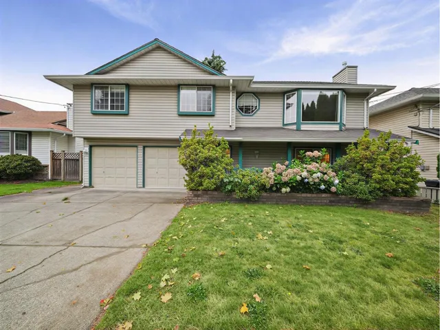 9029 204 STREET, Langley, British Columbia V1M2J3