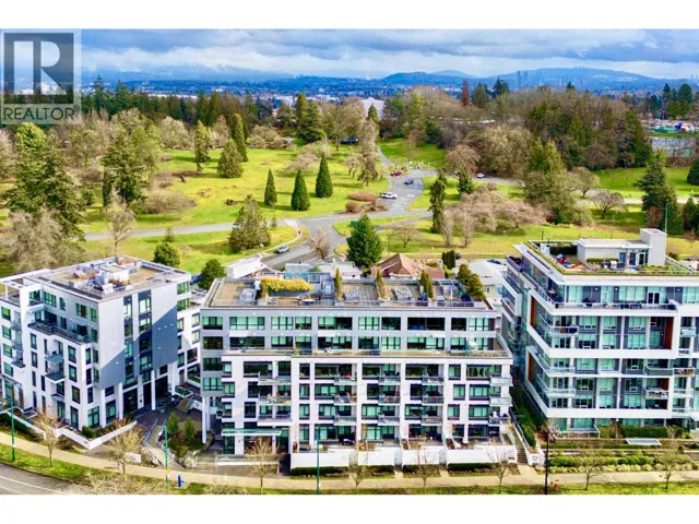 302 4932 CAMBIE STREET, Vancouver, British Columbia V5Z0K1