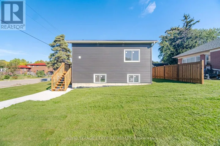 18 OLD PRINCESS STREET, Mississauga (Malton), Ontario L4T1L1