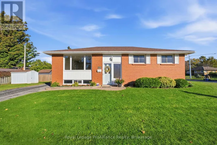 572 ELIZABETH STREET, Cobourg, Ontario K9A2A2