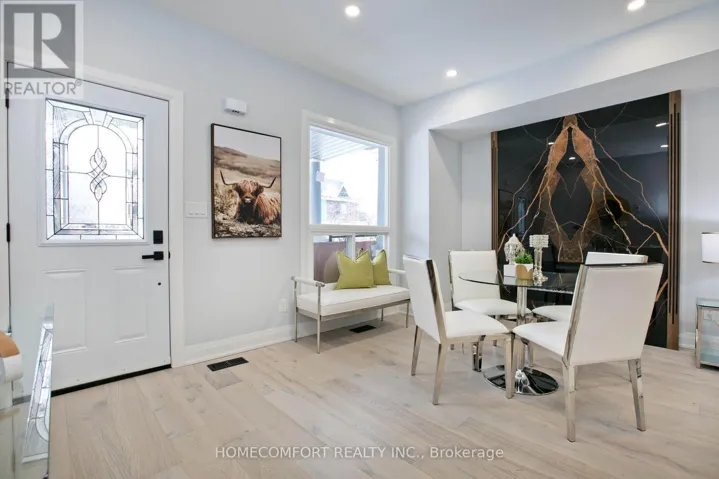 18 CONNAUGHT AVENUE, Toronto (Greenwood-Coxwell), Ontario M4L2V9