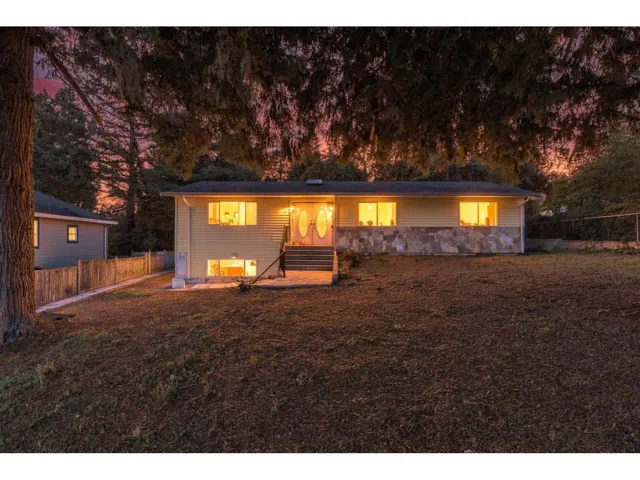 10032 122 STREET, Surrey, British Columbia V3V4M5