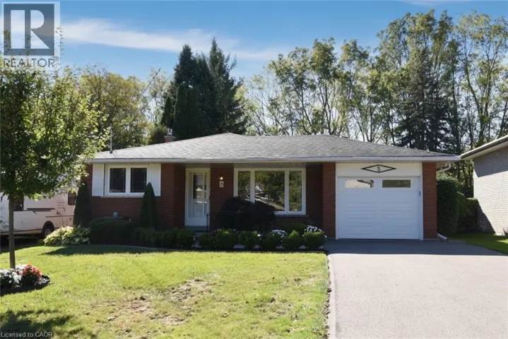 5 ROGERS Road, Dundas, Ontario L9H4E2