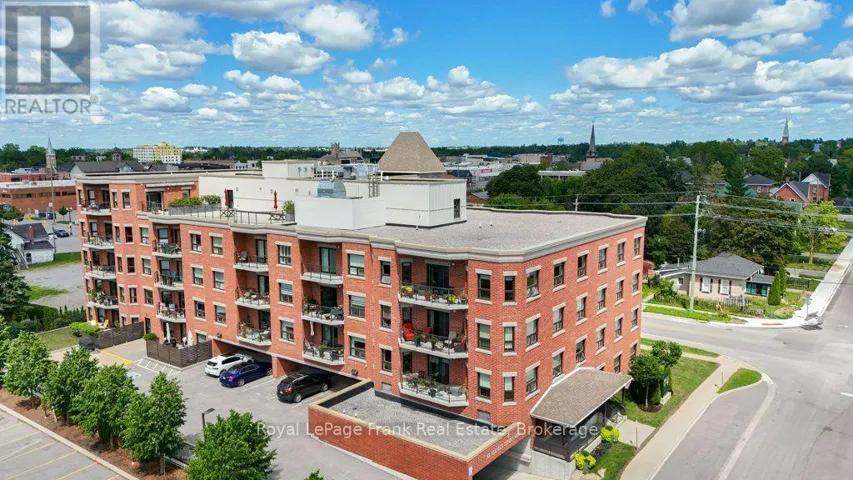 103 - 58 GLENELG STREET W, Kawartha Lakes (Lindsay), Ontario K9V0M9