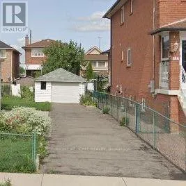 20 MAPLE BUSH AVENUE, Toronto (Humberlea-Pelmo Park), Ontario M9N1S6
