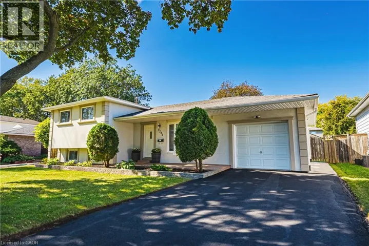 2231 URWIN Crescent, Oakville, Ontario L6L2T3