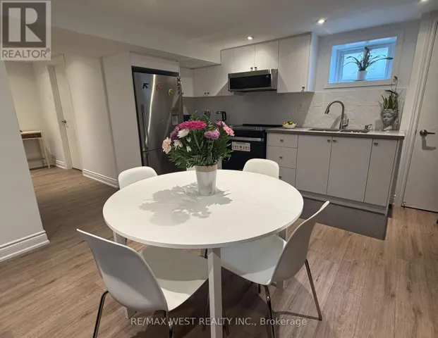 BSMT - 30 FLAMBOROUGH DRIVE, Toronto (Brookhaven-Amesbury), Ontario M6M2R4