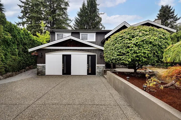 3953 206A STREET, Langley, British Columbia V3A7A8