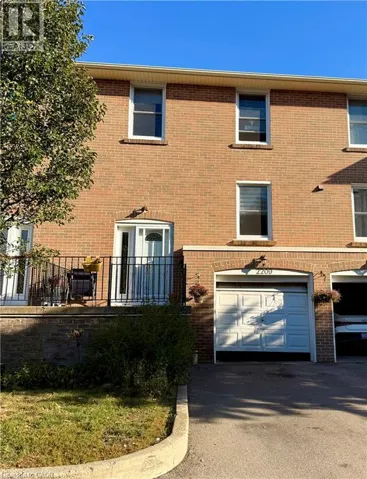 2209 MOUNTAIN GROVE Avenue Unit# 14, Burlington, Ontario L7P2H8