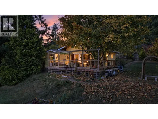 130 BOOTH CANAL ROAD, Salt Spring Island, British Columbia V8K2N3