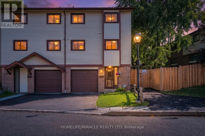 63 - 63 MCCALLUM COURT, Brampton (Queen Street Corridor), Ontario L6W3M4