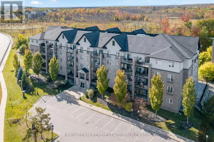 212 - 42 FERNDALE DRIVE S, Barrie (Ardagh), Ontario L4N2M5